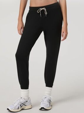 VUORI Black Heather Performance Long Joggers